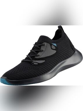 Vessi - Everyday Move Waterproof Sneaker, Mens Size 8, Black. Good condition